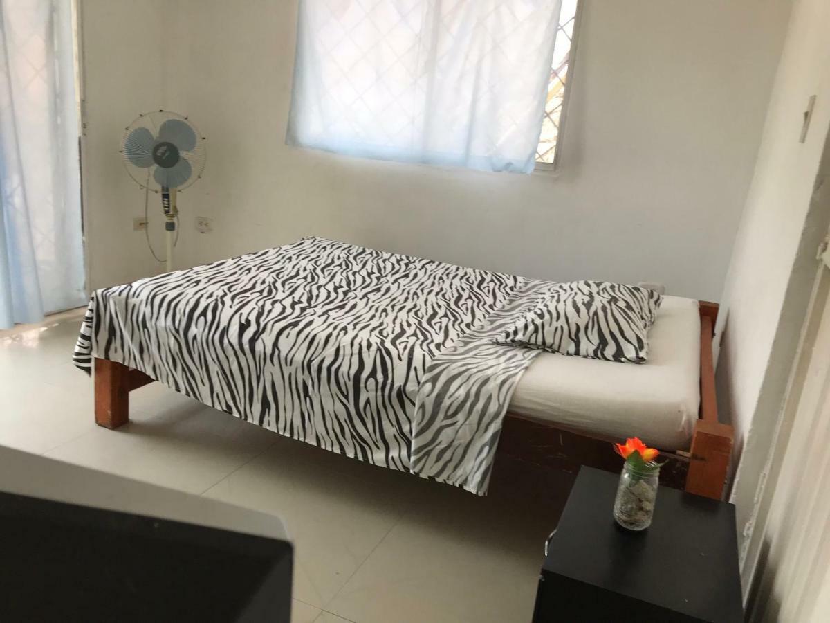 Hostal Taganga Suites Экстерьер фото